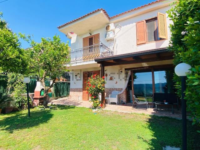 Casa in vendita a Pisciarelli, Pozzuoli