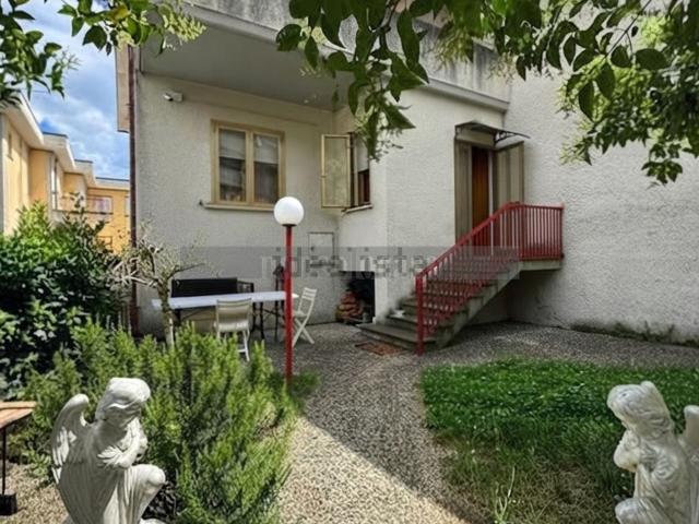 Casa in vendita a Gualdo Tadino, Umbria