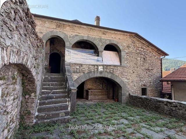 Casa in vendita a Camporaghena, Comano