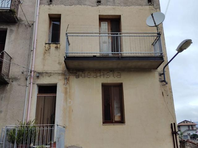 Casa in vendita a Tortorici, Sicilia