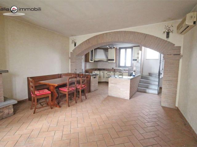 Casa in vendita a Dorno, Lombardia