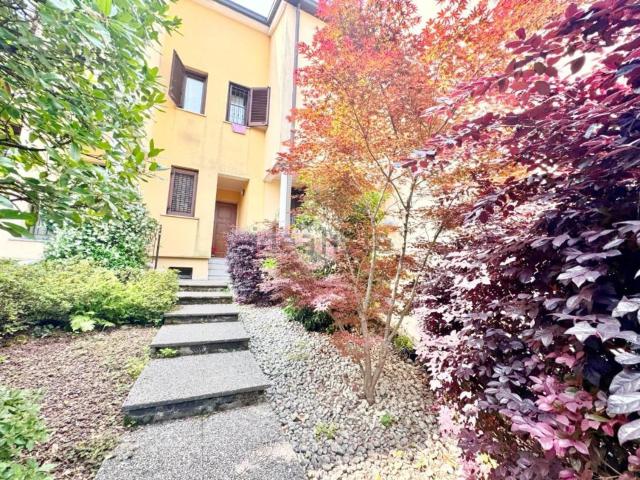 Casa in vendita a Seregno, Lombardia