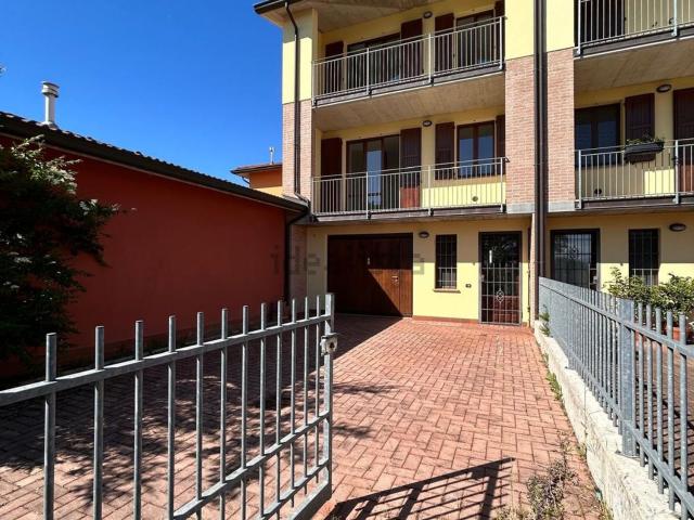 Casa in vendita a Terra di Mezzo, Re