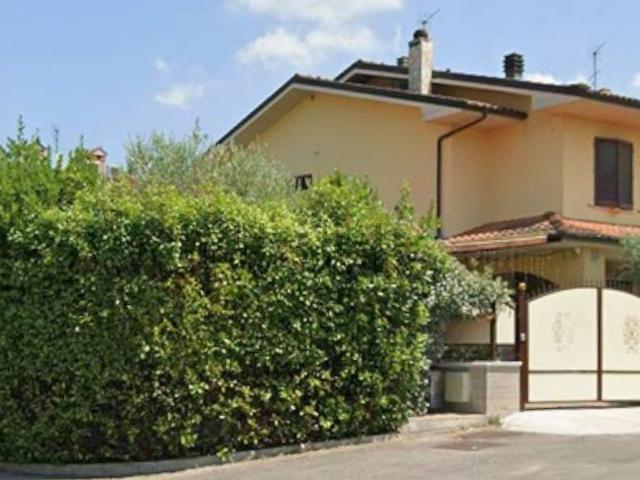 Casa in vendita a Pozzarello, Montevettolini