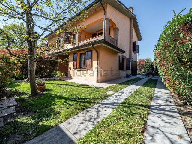 Casa in vendita a Tresinaro - Secchia, Re