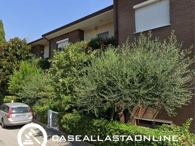 Casa in vendita a La Colonna, Marche