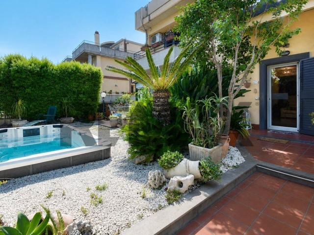 Casa in vendita a San Nicolò, Aci Catena