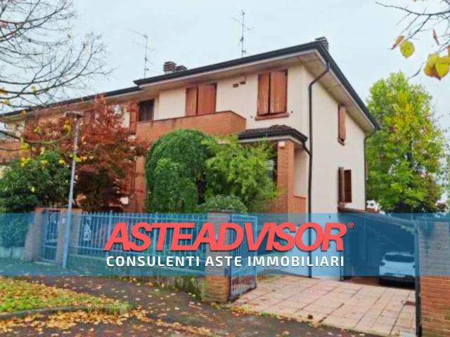 Casa in vendita a Pianura Reggiana, Re