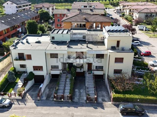 Casa in vendita a Lavagno