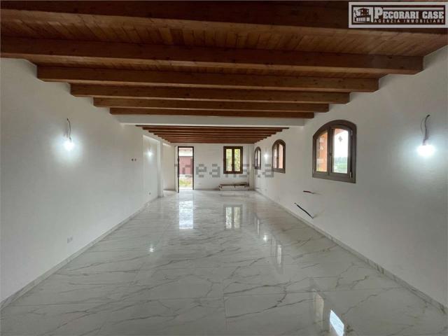 Casa in vendita a Modena