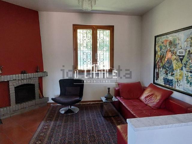 Casa in vendita a Dicomano, Toscana