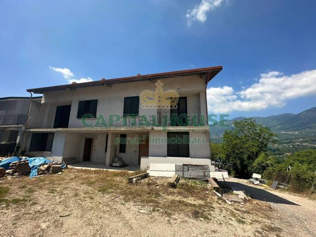 Casa in vendita a Capriglia Irpina, Campania