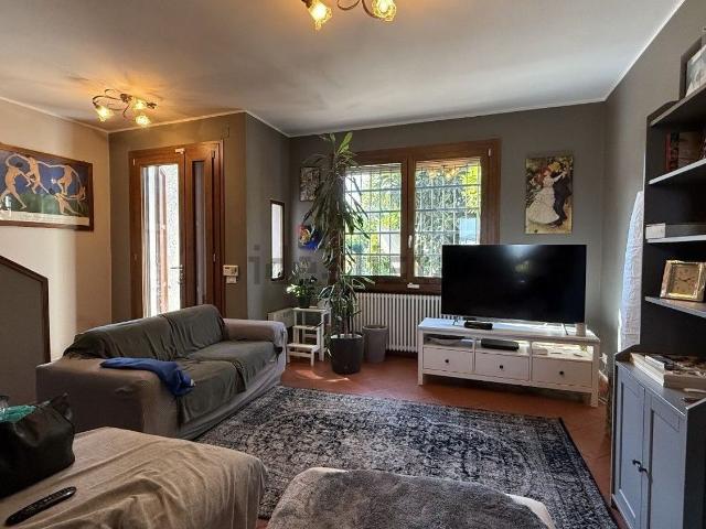 Casa in vendita a Tresinaro - Secchia, Re