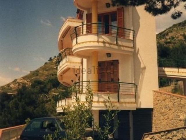 Casa in vendita a Ventimiglia, Liguria