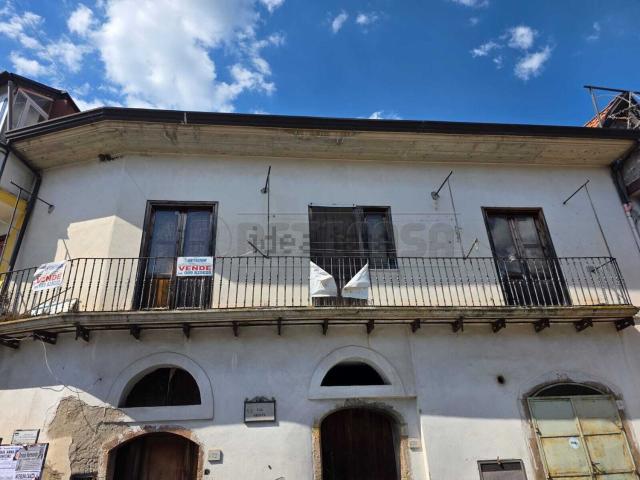 Casa in vendita a Borgo, Montoro