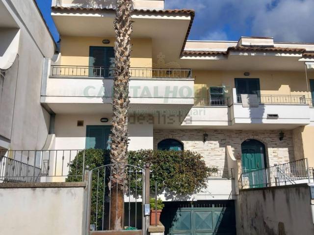 Casa in vendita a Avella, Campania