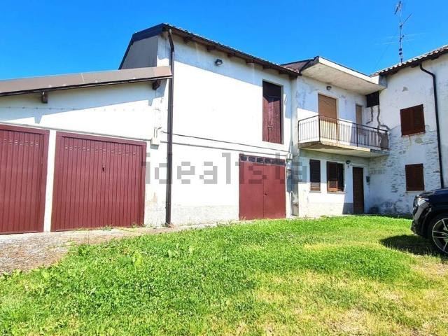 Casa in vendita a Montecalvo Versiggia, Lombardia
