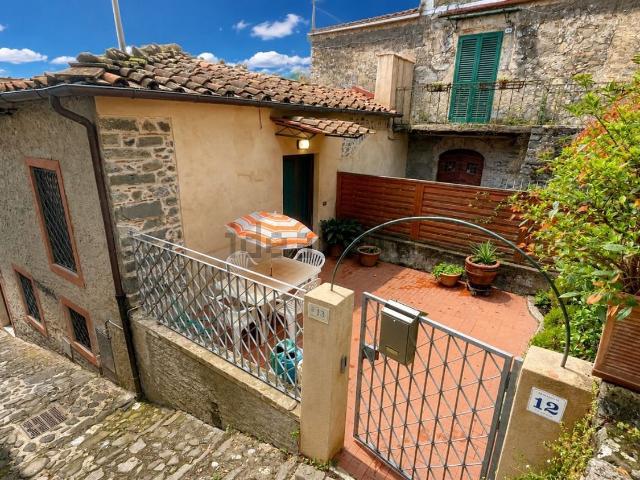 Casa in vendita a Unione dei comuni Media Valle del Serchio, Pescaglia