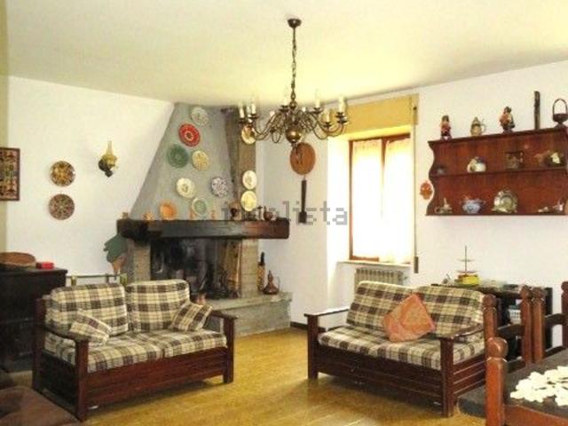 Casa in vendita a Le Valli, Vetralla