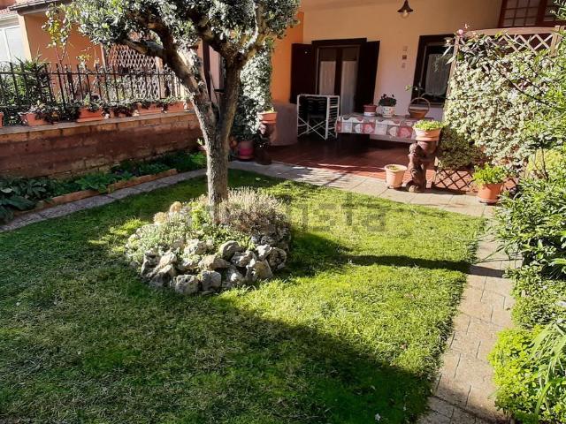 Casa in vendita a Mazzetta, Viterbo