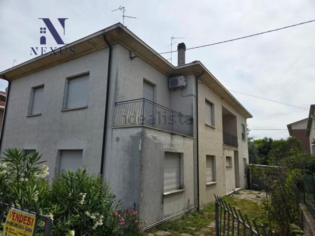 Casa in vendita a Centro storico, Fano