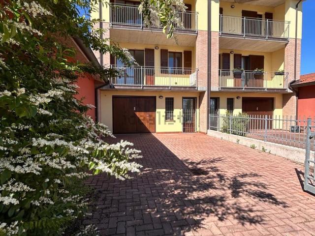 Casa in vendita a Terra di Mezzo, Re