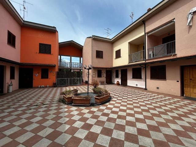 Casa in vendita a Castiraga Vidardo, Lombardia