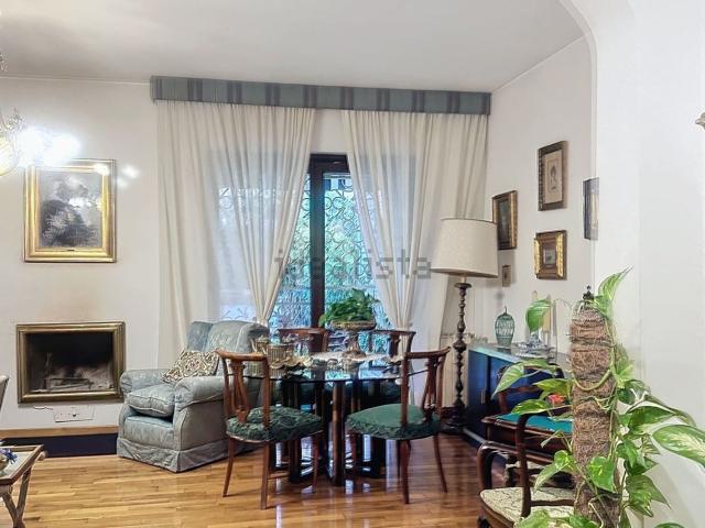 Casa in vendita a La Giustiniana, Montecompatri