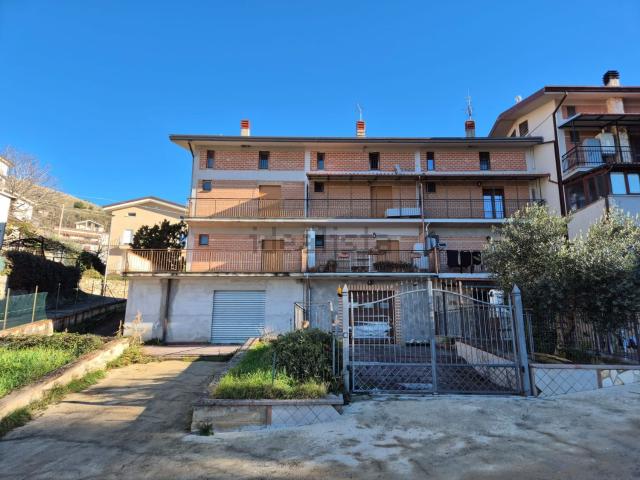 Casa in vendita a Acuto, Lazio