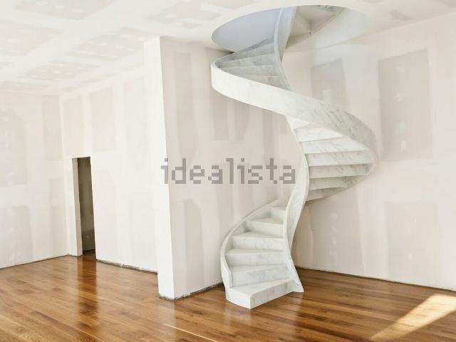 Casa in vendita a Centro Direzionale, Prato