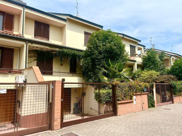 Casa in vendita a Milano 3, Basiglio