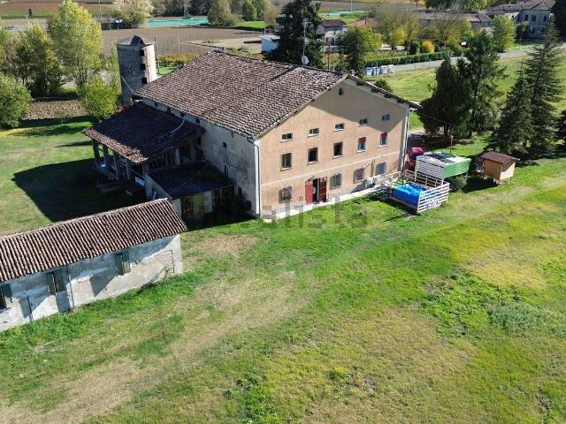 Casa in vendita a Pianura Reggiana, Re