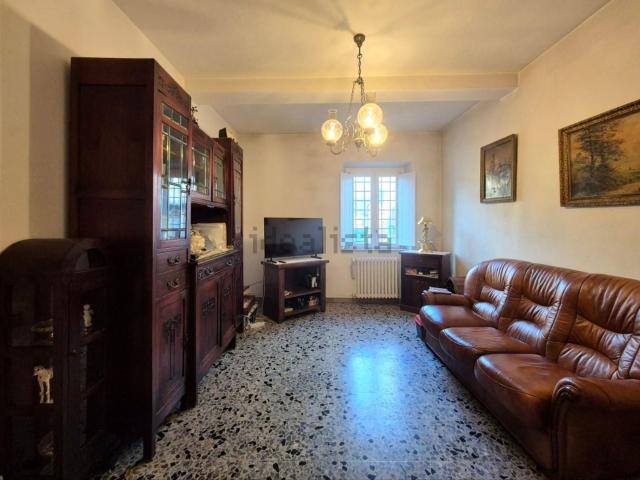 Casa in vendita a Zone, Capannori