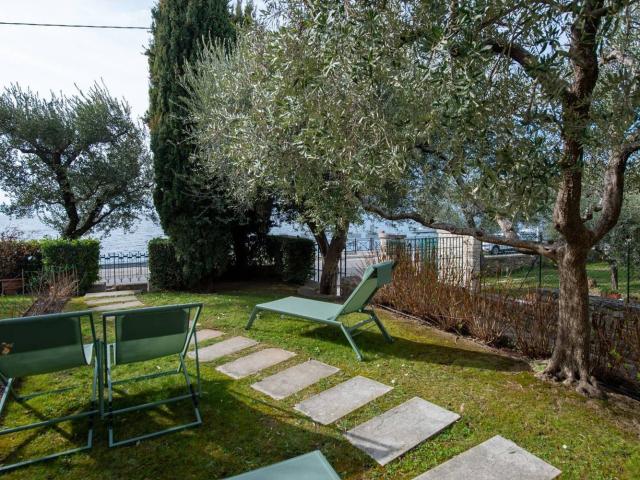 Casa in vendita a Loncrino, Torri Del Benaco