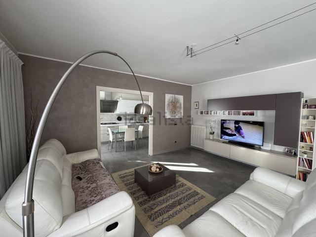 Casa in vendita a Rivalta, Re