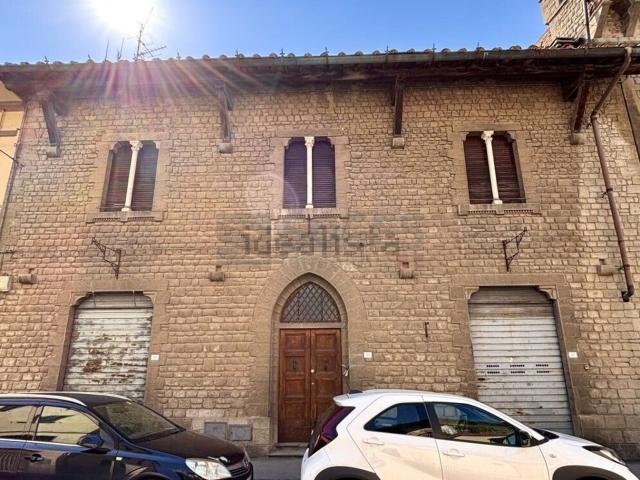 Casa in vendita a Figline Valdarno, Firenze