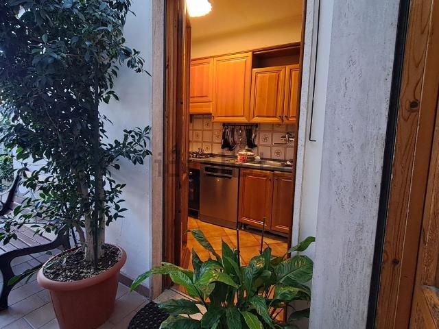 Casa in vendita a Centro Direzionale, Prato