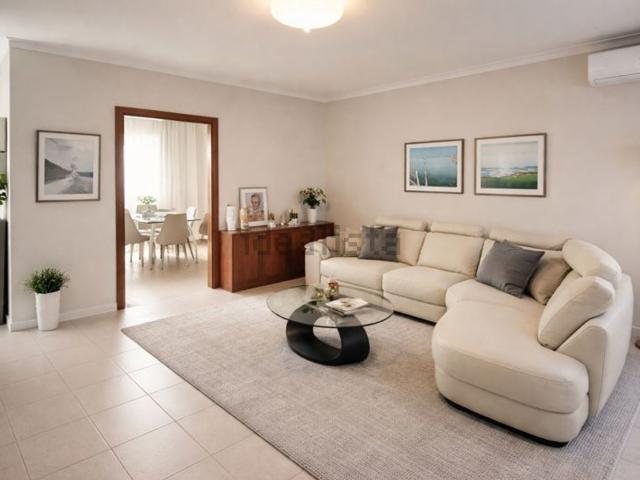 Casa in vendita a Pove Del Grappa, Veneto
