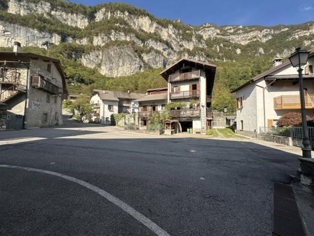 Casa in vendita a Frassené, Fonzaso