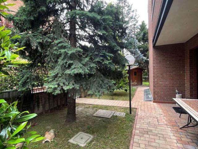 Casa in vendita a Crocetta-San Lazzaro-Modena Est, Modena