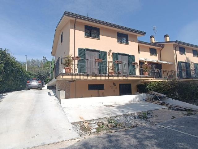 Casa in vendita a Ceccano, Lazio