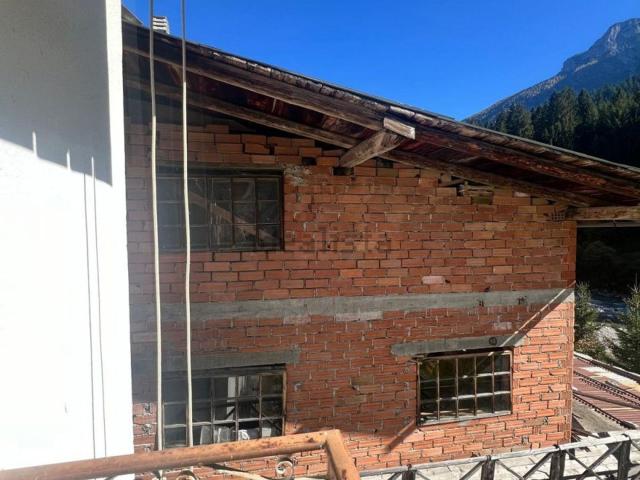 Casa in vendita a Valle, San Pietro Di Cadore