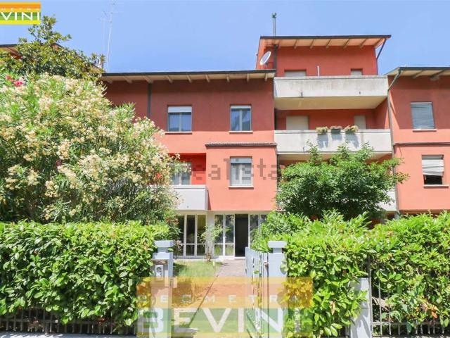 Casa in vendita a Crocetta-San Lazzaro-Modena Est, Modena