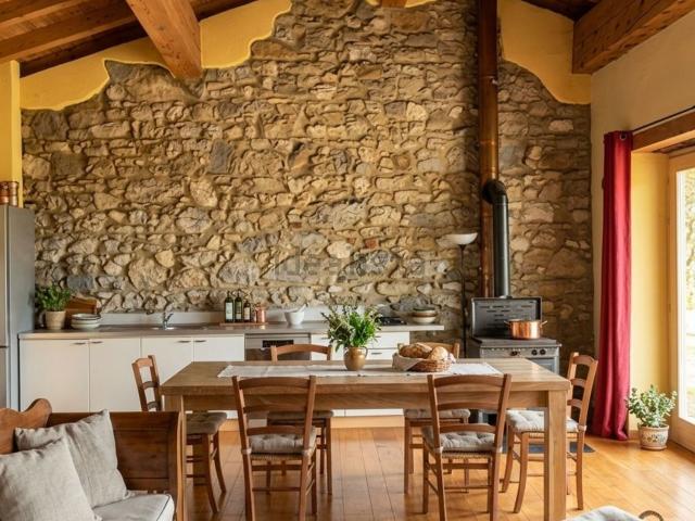 Casa in vendita a Valli Del Pasubio, Veneto