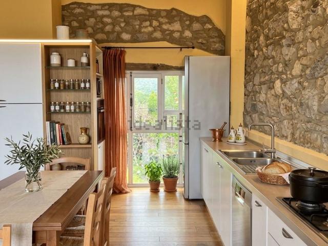 Casa in vendita a Valli Del Pasubio, Veneto