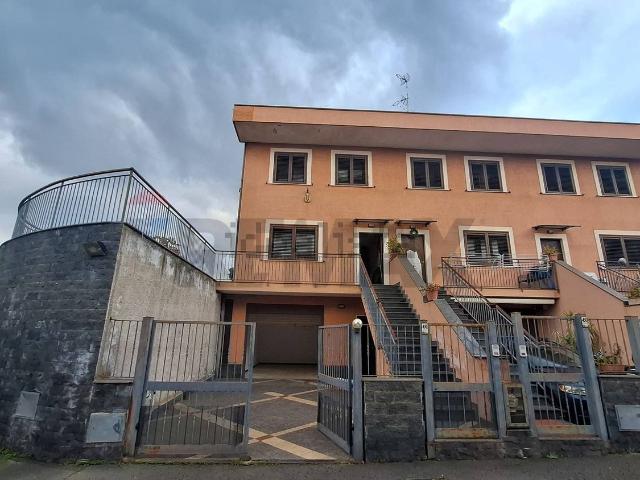 Casa in vendita a Cannizzaro, Aci Castello