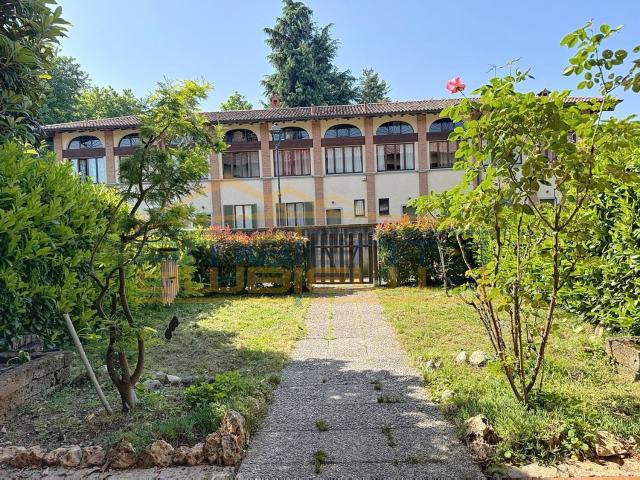 Casa in vendita a Osnago, Colombaio