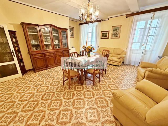Casa in vendita a Seravezza, Toscana
