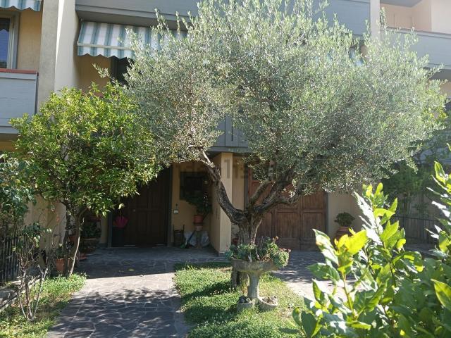 Casa in vendita a San Lorenzo, Campi Bisenzio