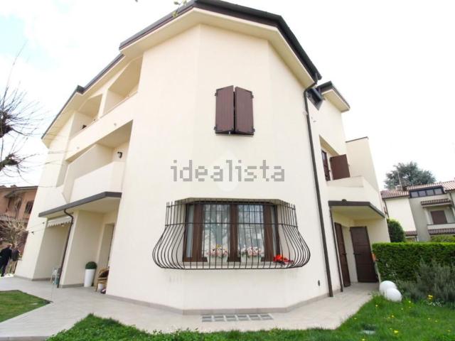 Casa in vendita a Unione dei comuni del Distretto Ceramico, Sassuolo
